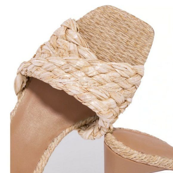 !! NEW !! Raffia Mule Heels in Natural - Picture 4 of 11